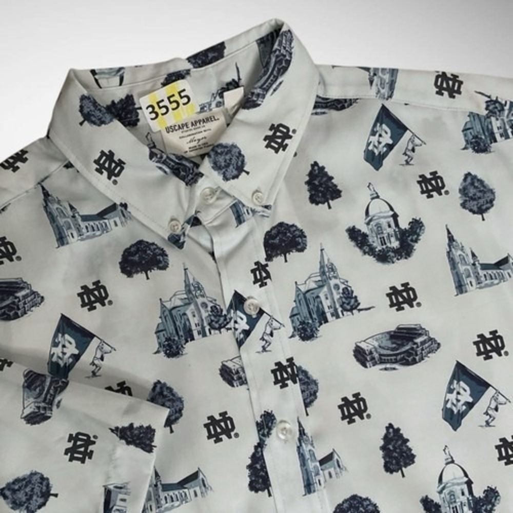 NWT Uscape Apparel Notre Dame Fighting Irish Print Button Up Shirt Men L USA